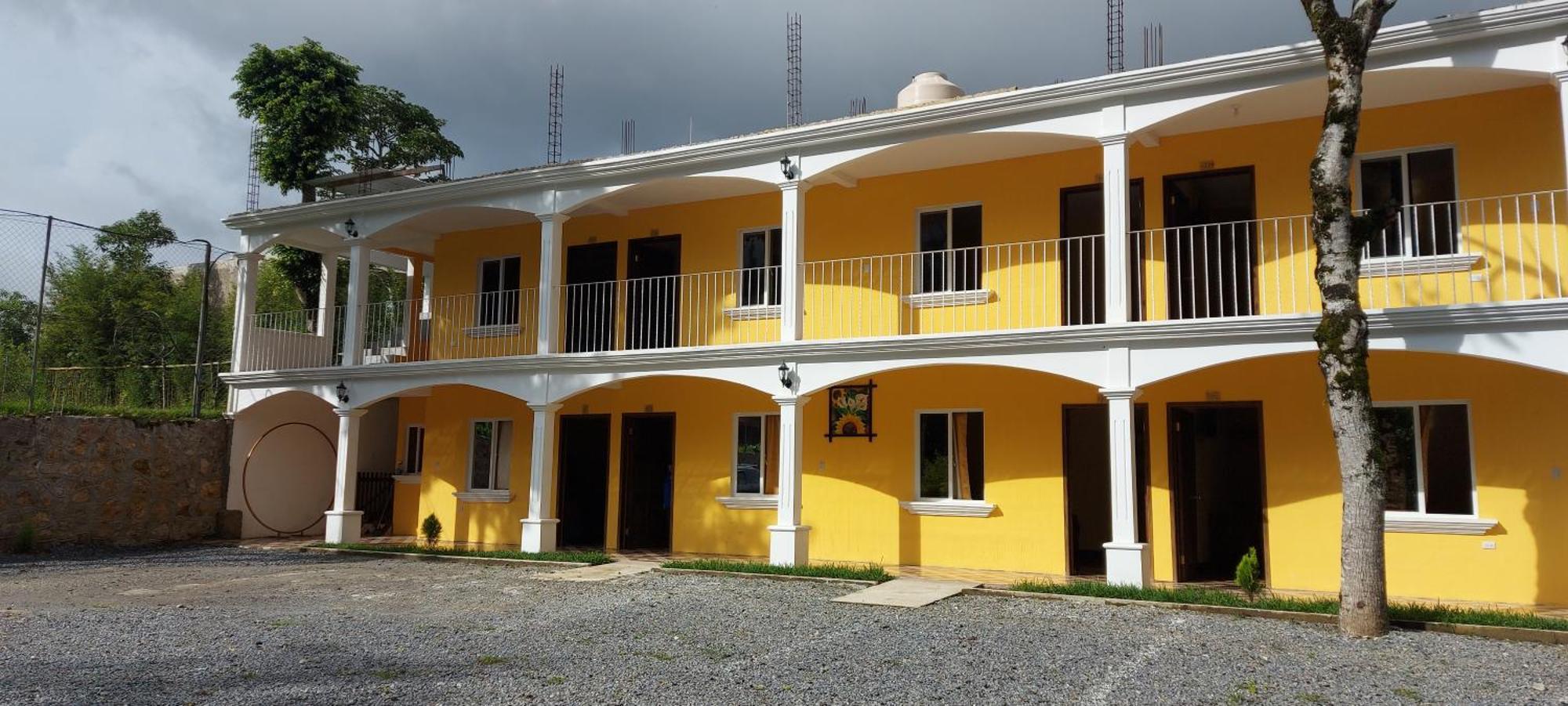 Hotel Los Reyes Coban Luaran gambar